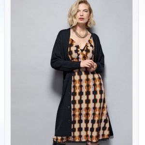 CAbi #4472 Cardigan H